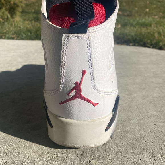 NIKE JORDAN FLIGHT CLUB ‘91 - Picture 3 of 8